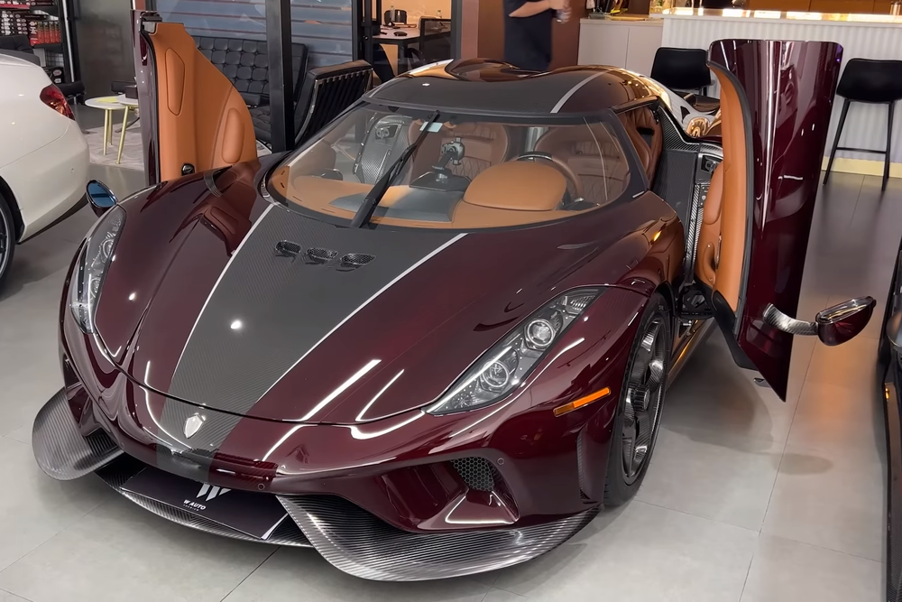 Vừa đưa Koenigsegg Regera sang Thuỵ Điển bảo dưỡng, đại gia Hoàng Kim Khánh được mời sang tận nhà máy giao lưu với chủ hãng xe - Ảnh 2.