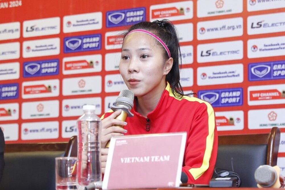 Nhan sắc ngọt ngào của nữ đội trưởng U20 Việt Nam gây sốt mạng xã hội - Ảnh 1.