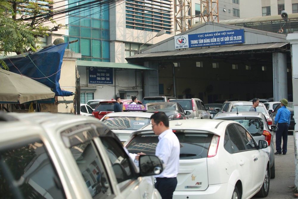 Bỏ quy định đăng kiểm lần đầu với xe mới sẽ giúp giảm áp lực rất lớn - Ảnh 1.