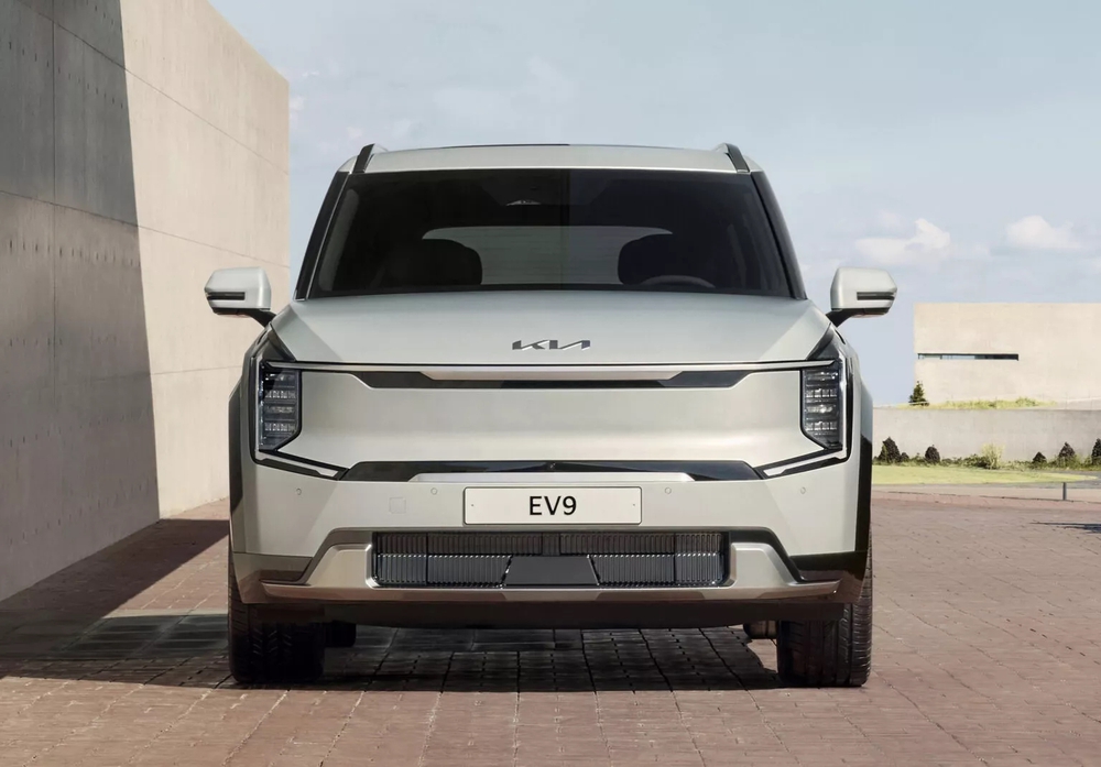 Ra mắt Kia EV9 - SUV điện 3 hàng ghế đầu tiên thế giới có ghế xoay 180 độ, rộng hơn cả Telluride, đẹp như xe concept - Ảnh 7.