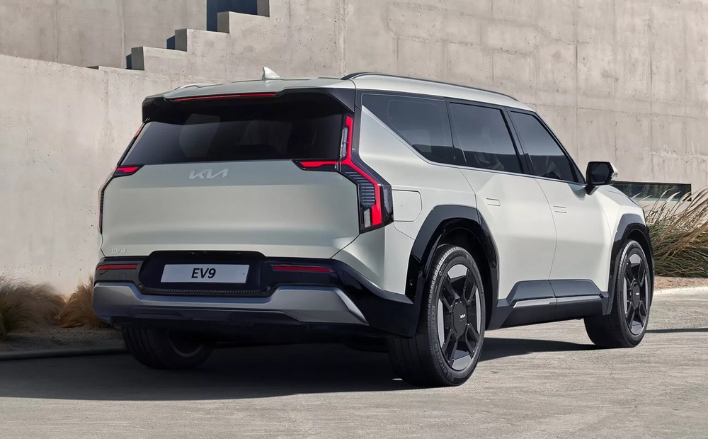 Ra mắt Kia EV9 - SUV điện 3 hàng ghế đầu tiên thế giới có ghế xoay 180 độ, rộng hơn cả Telluride, đẹp như xe concept - Ảnh 2.