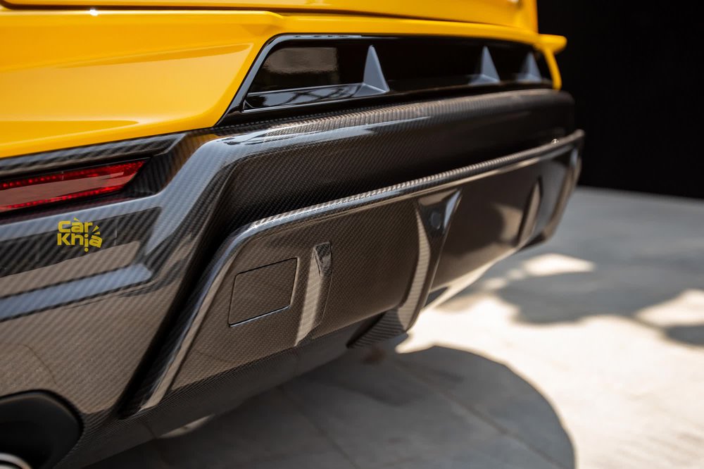 Lamborghini Urus Performante chính hãng ra mắt Việt Nam: Giá 16,5 tỷ đồng chưa tính option, đã có đại gia chịu chi mua chiếc đầu tiên - Ảnh 23.