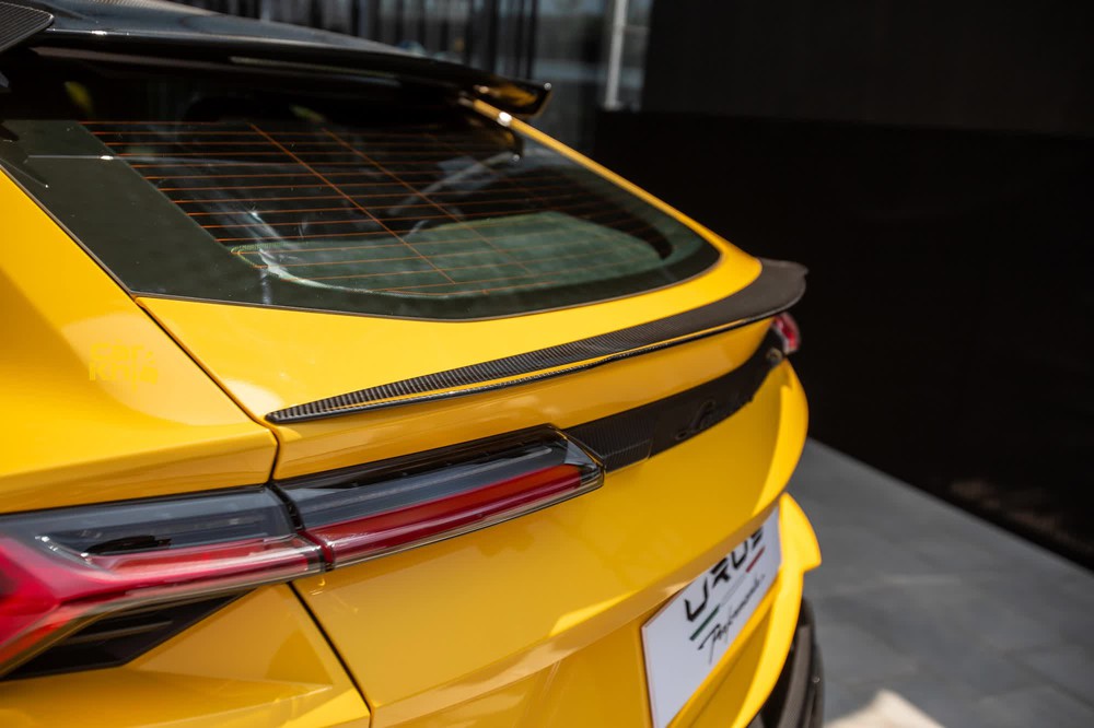 Lamborghini Urus Performante chính hãng ra mắt Việt Nam: Giá 16,5 tỷ đồng chưa tính option, đã có đại gia chịu chi mua chiếc đầu tiên - Ảnh 21.