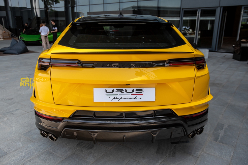 Lamborghini Urus Performante chính hãng ra mắt Việt Nam: Giá 16,5 tỷ đồng chưa tính option, đã có đại gia chịu chi mua chiếc đầu tiên - Ảnh 14.