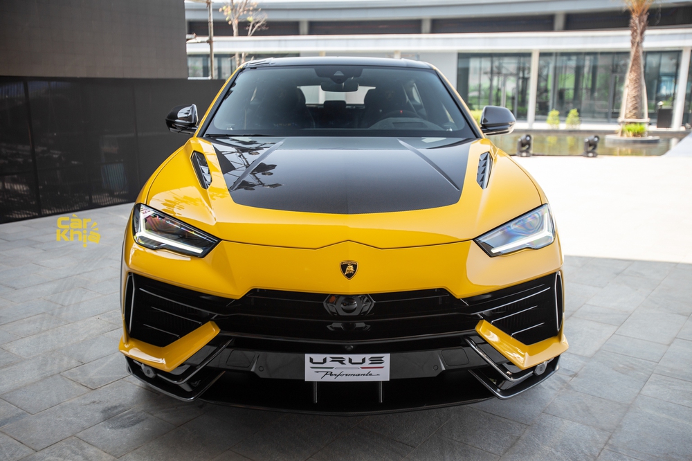 Lamborghini Urus Performante chính hãng ra mắt Việt Nam: Giá 16,5 tỷ đồng chưa tính option, đã có đại gia chịu chi mua chiếc đầu tiên - Ảnh 4.