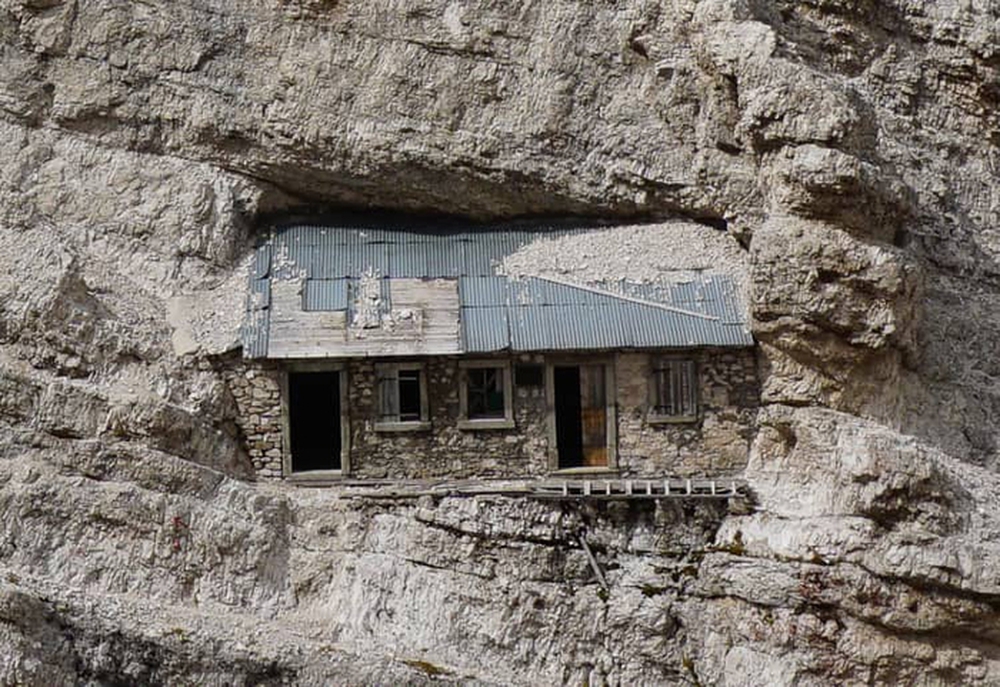 Bí ẩn của Buffa di Perrero - “Ngôi nhà cô đơn nhất thế giới” - Ảnh 3.