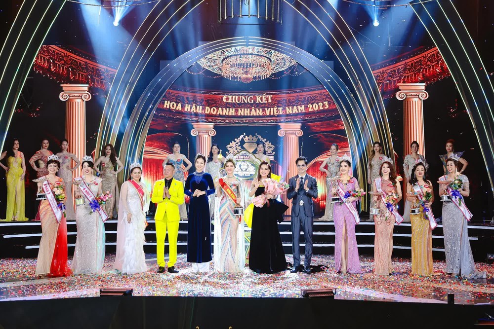 Lê Thị Lan đăng quang Hoa hậu Doanh nhân Việt Nam 2023 - Ảnh 3.