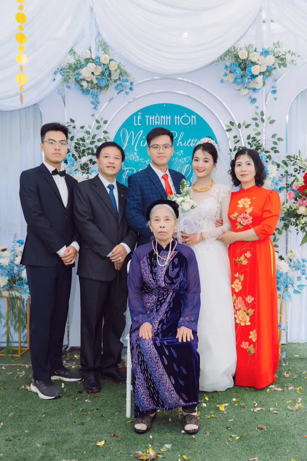 Sang nhà cô giáo chủ nhiệm chơi, 14 năm sau cô gái Nam Định lấy luôn con trai cô làm chồng, hôn nhân như ý