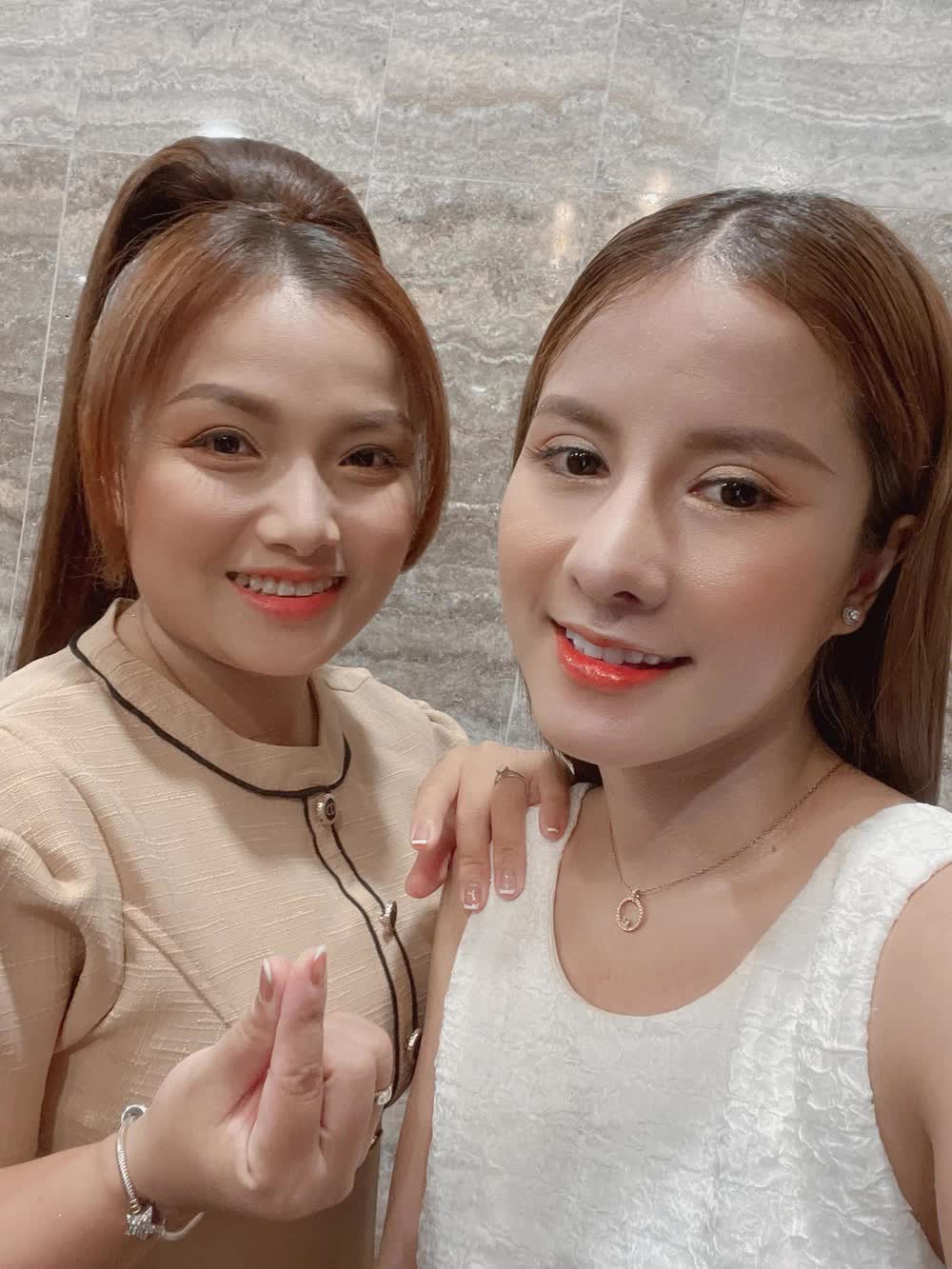 Ký ức đau khổ của Quỳnh Trần JP: “Bác sĩ chạy ra chạy vào nói chuyện với chồng mình và 3 tiếng sau thì con mình mất”
