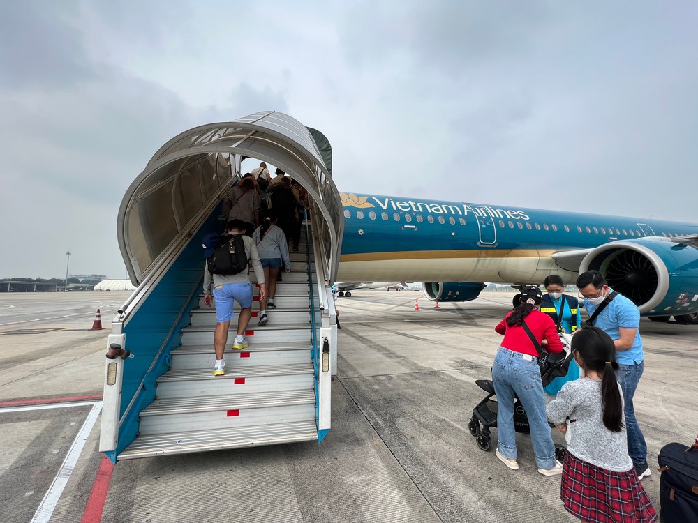 Vietnam Airlines khai thác trở lại đường bay Hà Nội - Bắc Kinh - Ảnh 2.