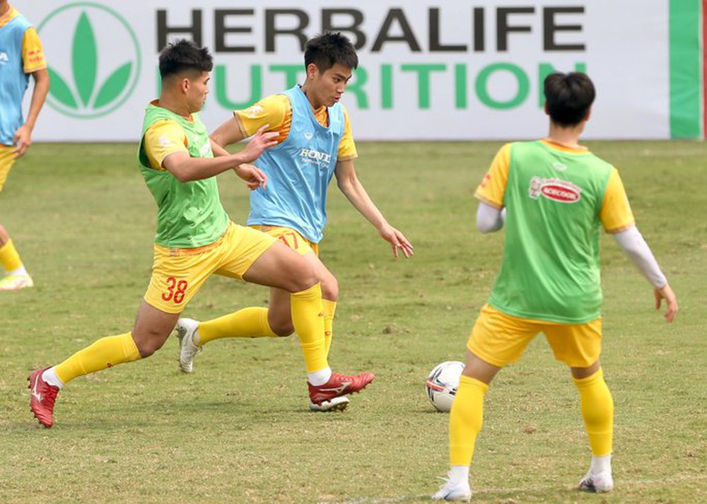 Cơ hội cho các cầu thủ trẻ U23 Việt Nam tại SEA Games 32 - Ảnh 1.