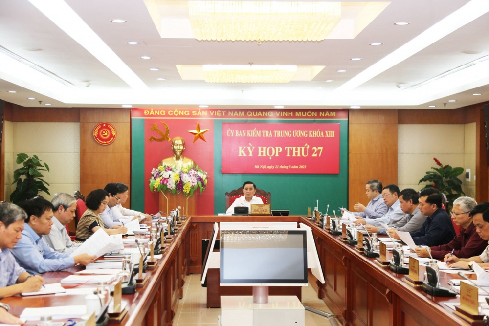 Đề nghị Ban Bí thư xem xét, thi hành kỷ luật ông Đỗ Hữu Ca