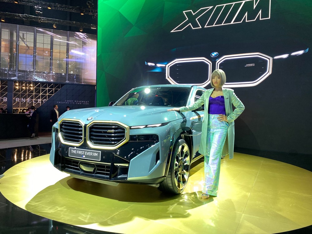 Buồn cho BMW: SUV vừa ra mắt XM bị báo Tây chê xấu và nặng, đi không sướng dù giá đắt gần bằng xe Bentley - Ảnh 1.