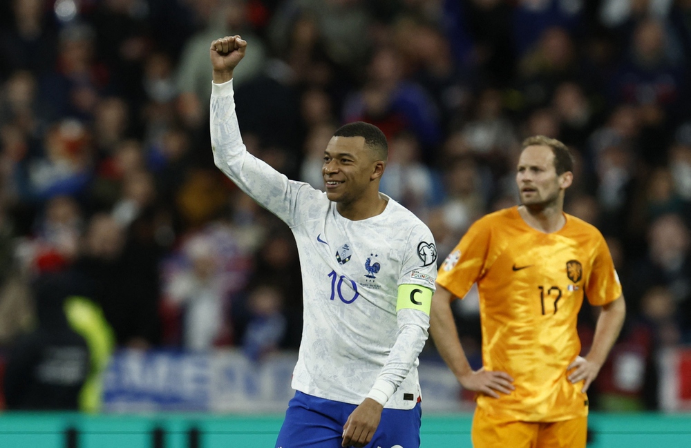 Kết quả Vòng loại EURO 2024: Pháp đại thắng Hà Lan, Bỉ đè bẹp Thuỵ Điển - Ảnh 1.