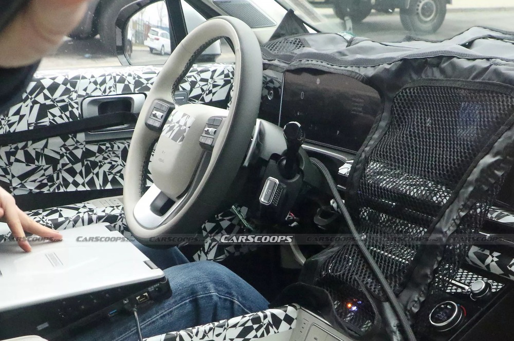 Hyundai Santa Fe 2024 lộ nội thất: Màn hình cong như BMW, chắc chắn thành hàng hot khi về Việt Nam - Ảnh 2.