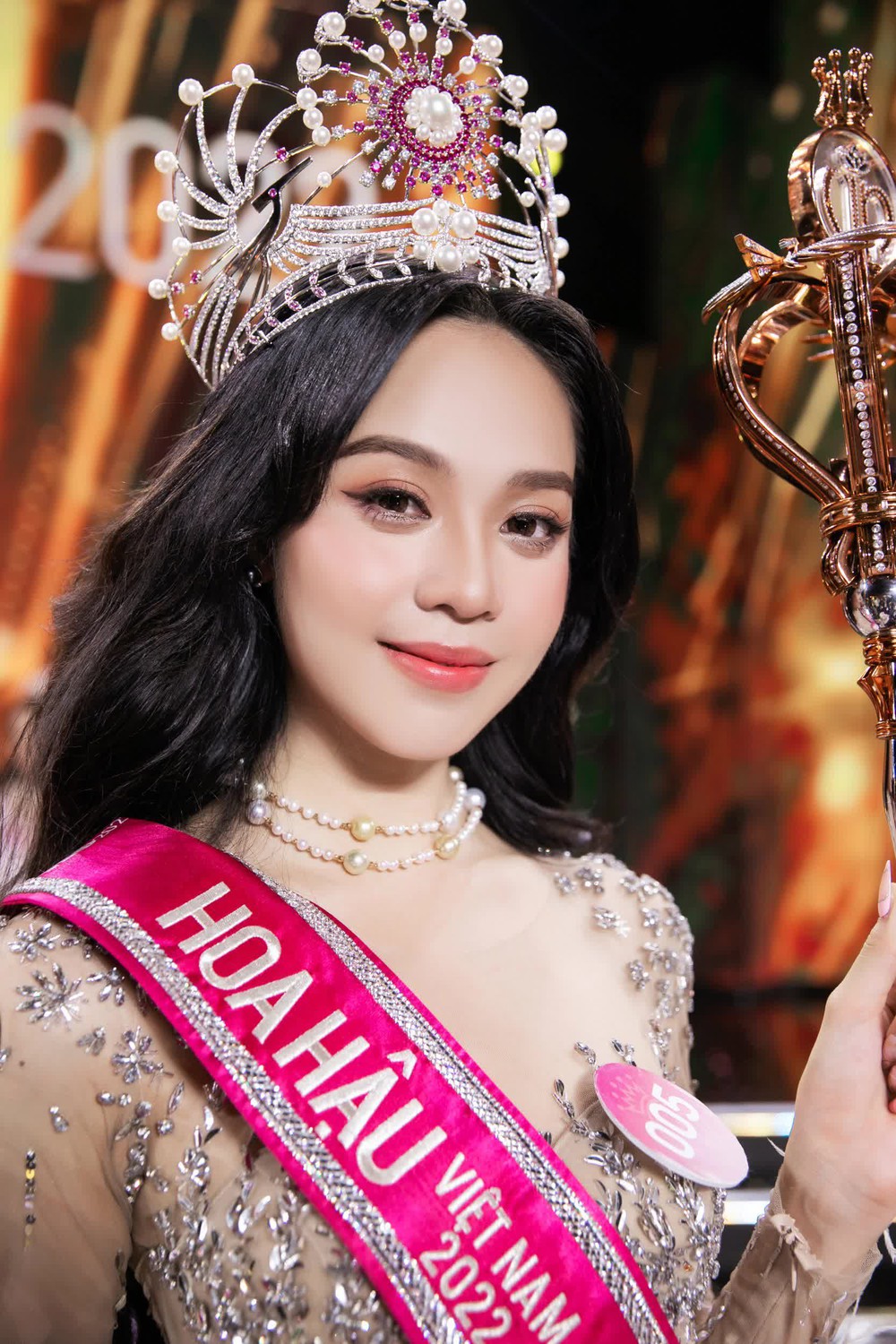 Hoa hậu Thanh Thủy bị nghi phẫu thuật thẩm mỹ, thái độ của netizen mới bất ngờ