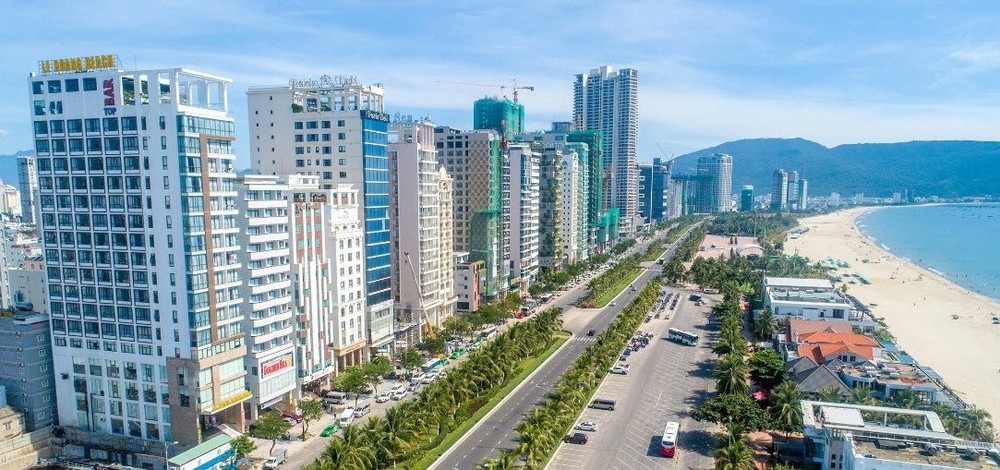 Hàng loạt khách sạn tại Đà Nẵng có giá từ vài trăm đến nghìn tỷ đồng ồ ạt rao bán trước thềm mùa cao điểm - Ảnh 2.