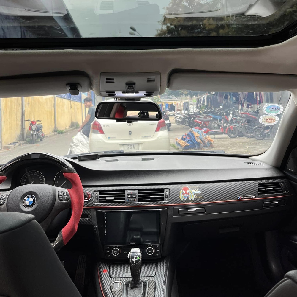 Hết chỗ để xe, Bimmer nổi tiếng Hà Nội bán BMW 320i độ tâm huyết: Giá xe 420 triệu nhưng tiền độ đã hơn 370 triệu đồng - Ảnh 4.