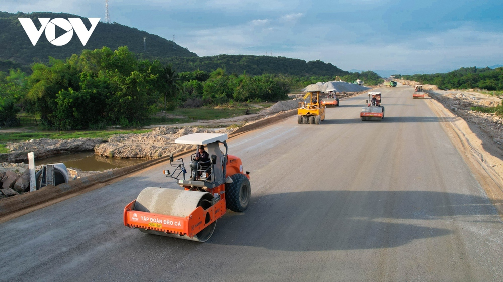 Bộ trưởng GTVT: Cao tốc Bắc-Nam phải thi công nhanh nhất, chất lượng tốt nhất