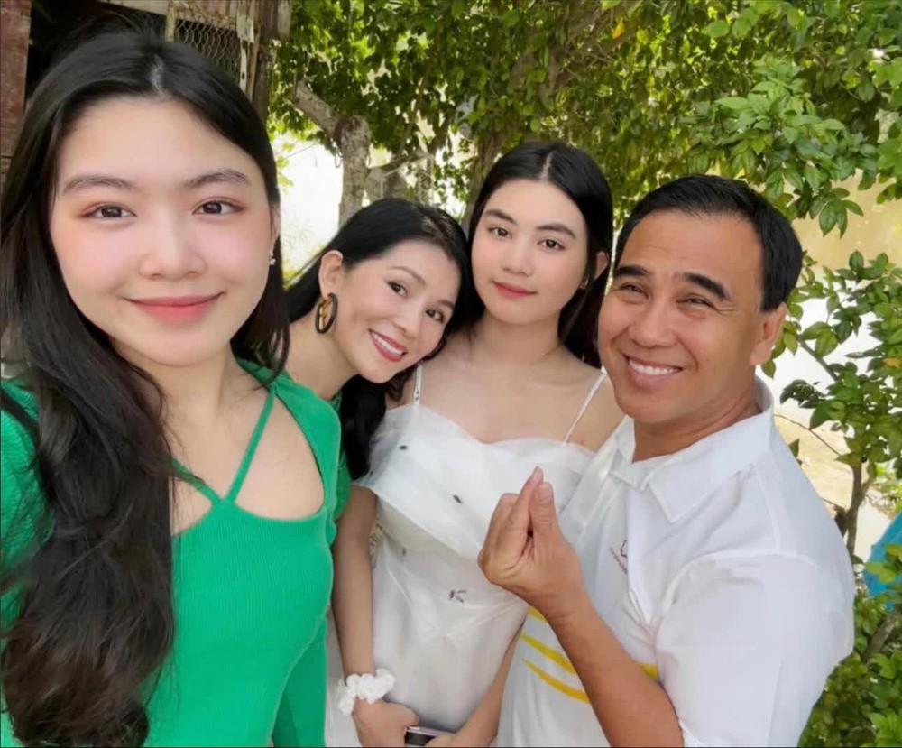 Cát Tường - Quyền Linh: Cặp đôi ăn ý giờ mâu thuẫn đến nỗi không thể ngồi chung, cuộc sống riêng cũng trái ngược một trời một vực - Ảnh 6.