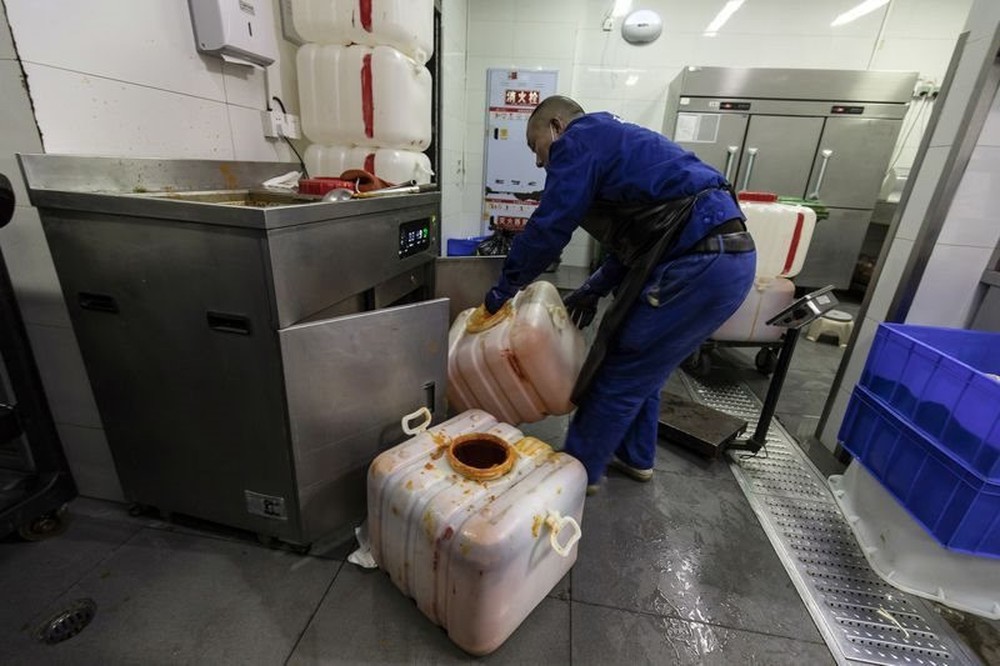 Loại dầu này có gì đặc biệt mà khiến Mỹ phải nhập khẩu hơn 500.000 thùng từ Trung Quốc? - Ảnh 2.