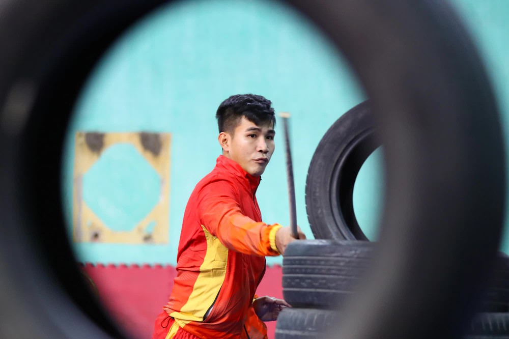 Cách tập luyện dị của đội tuyển Võ gậy Việt Nam trước thềm SEA Games - Ảnh 4.