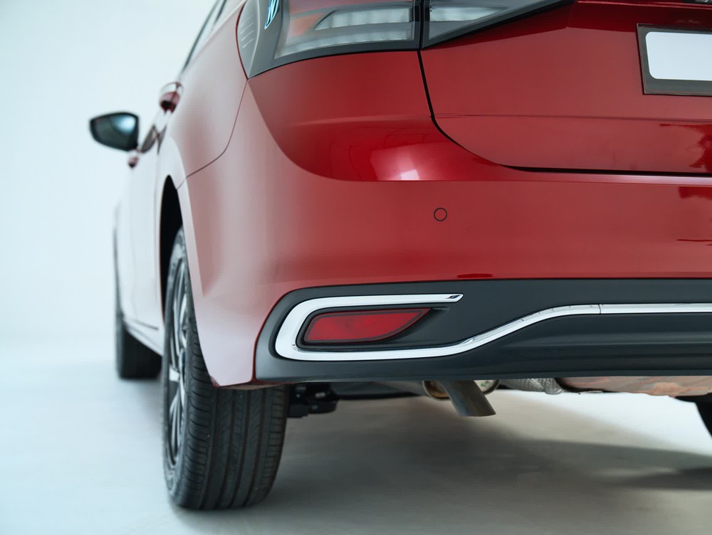 Volkswagen Virtus ra mắt Việt Nam: Sedan hạng B nhưng giá gần 1 tỷ đồng, ngang Camry và Mazda6 - Ảnh 8.