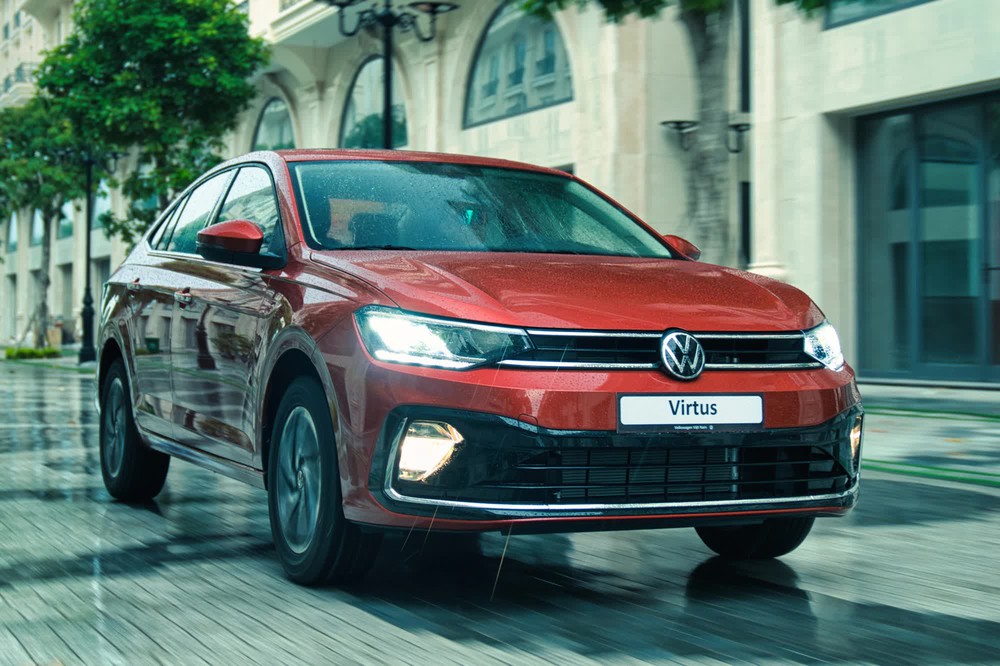 Volkswagen Virtus ra mắt Việt Nam: Sedan hạng B nhưng giá gần 1 tỷ đồng, ngang Camry và Mazda6 - Ảnh 1.