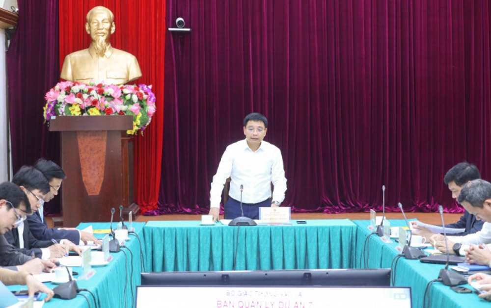 Bộ trưởng GTVT: Cao tốc Bắc-Nam phải thi công nhanh nhất, chất lượng tốt nhất - Ảnh 1.