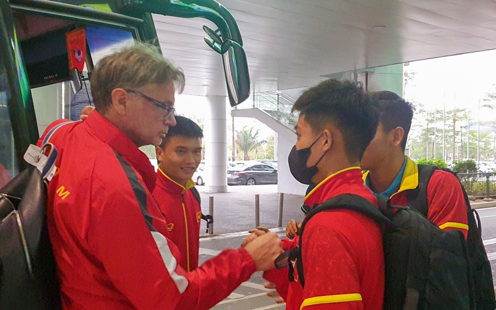 U23 Việt Nam về nước sau hành trình tại Doha Cup 2023 - Ảnh 1.