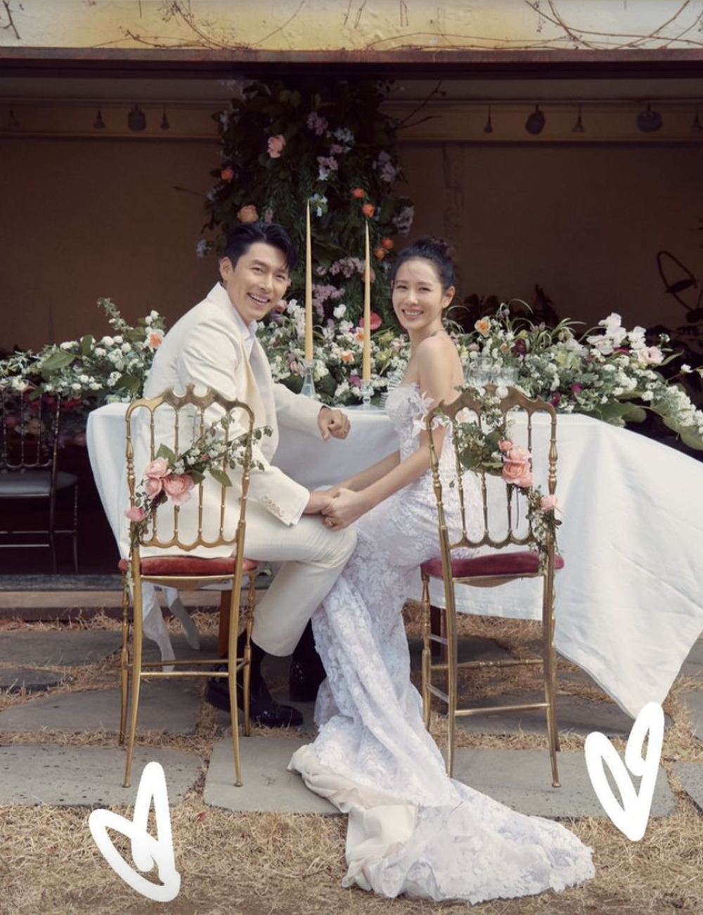 Hyun Bin - Son Ye Jin khoe hình kỷ niệm 1 năm ngày cưới, nhan sắc mẹ 1 con của nữ diễn viên gây sốt - Ảnh 1.