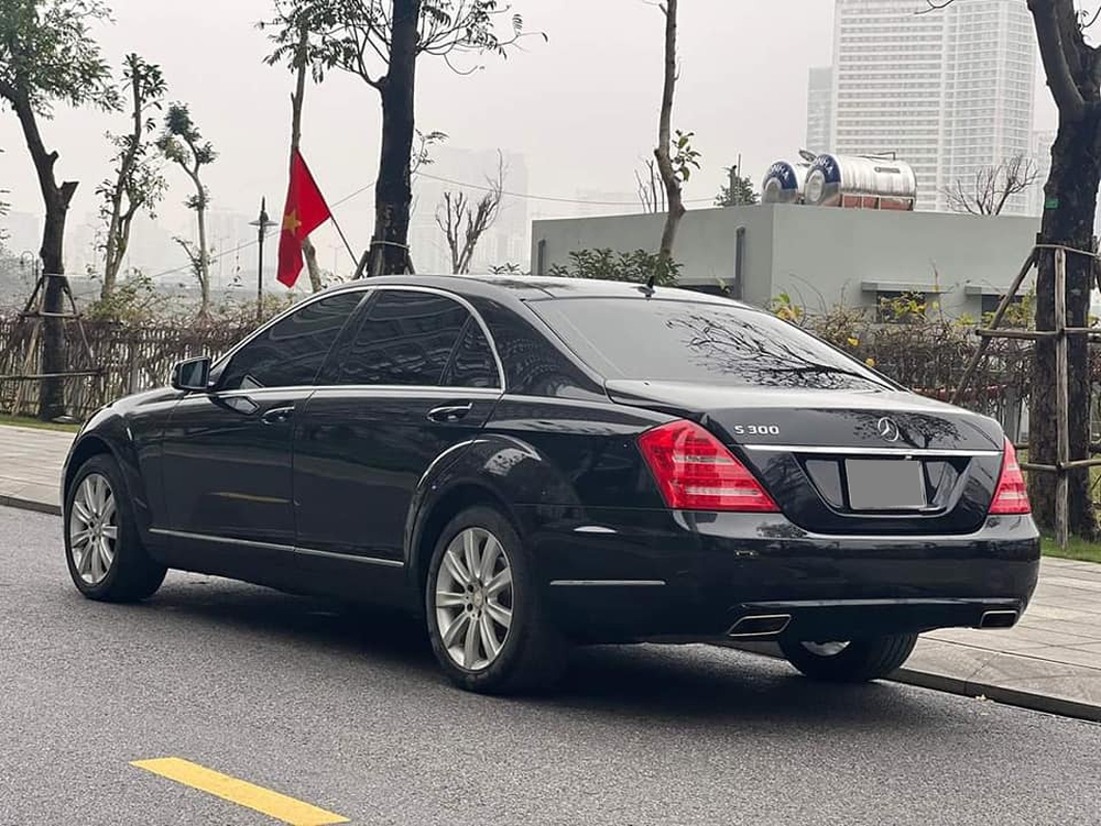 Thay vì mua Corolla Altis bản base, thử cân nhắc chiếc Mercedes S 300 này với giá hơn 700 triệu đồng - Ảnh 4.