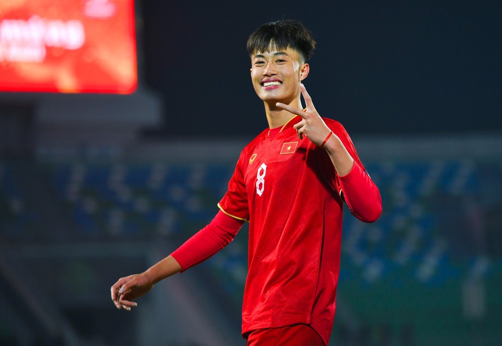 U20 Việt Nam chạy suốt cả trận, còn U20 Trung Quốc mới phút 60 đã chuột rút - Ảnh 7.