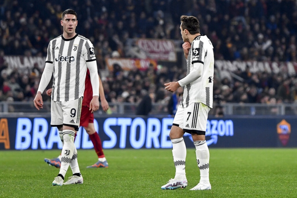 Siêu phẩm của trung vệ giúp AS Roma đánh bại Juventus - Ảnh 2.