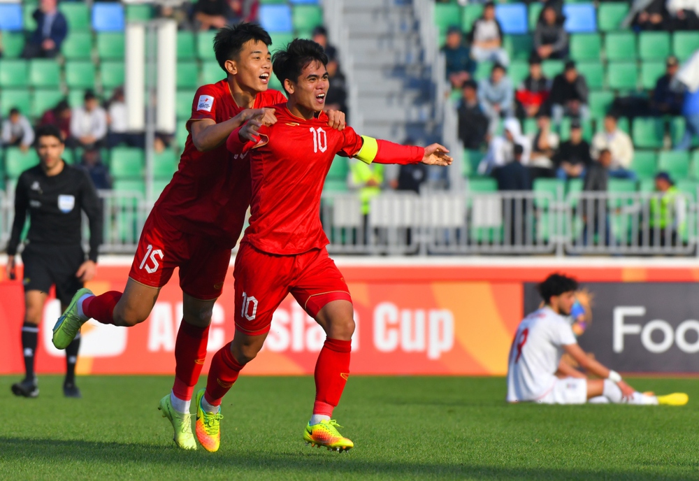 TRỰC TIẾP U20 Việt Nam 1 - 1 U20 Iran: Khuất Văn Khang lập công - Ảnh 2.
