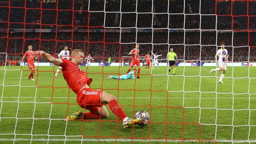 Thủ môn sai có đồng đội sửa, Bayern Munich thoát bàn thua khó tin trước PSG - Ảnh 2.