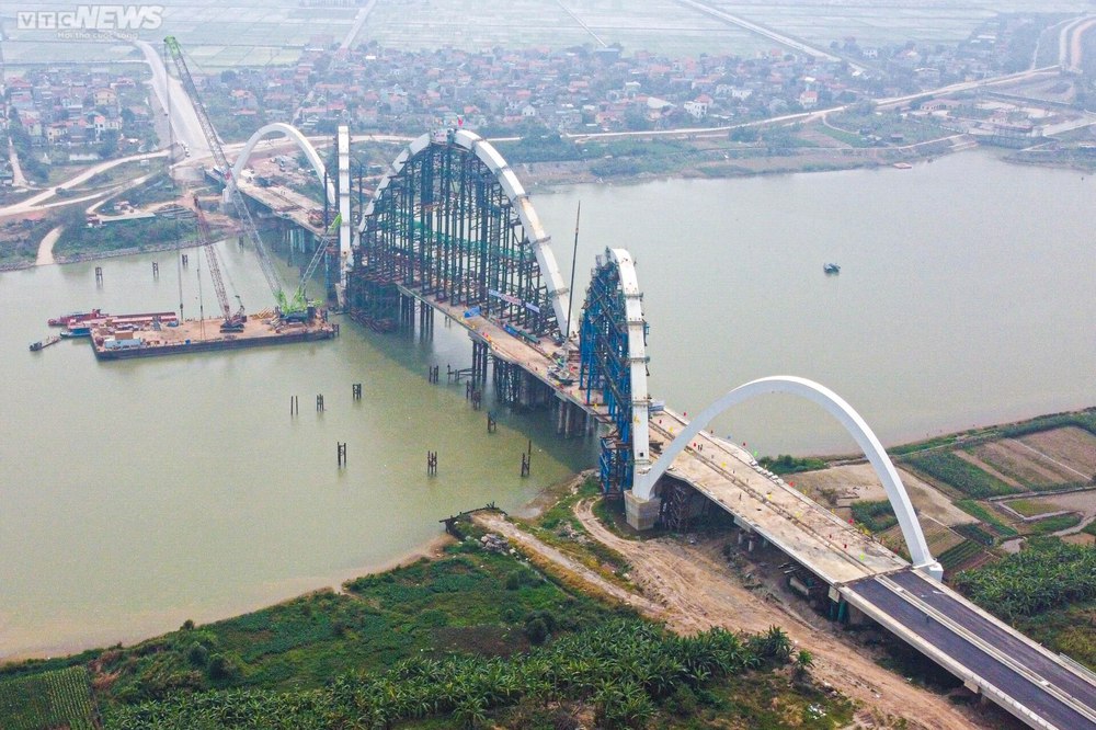 Ngắm cầu vòm thép cao nhất Việt Nam trên sông Đuống sắp đi vào hoạt động - Ảnh 12.
