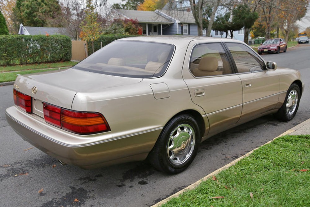 Lexus LS 30 năm tuổi được rao bán giá chỉ ngang Honda Air Blade, người bán khẳng định động cơ vẫn nổ - Ảnh 3.