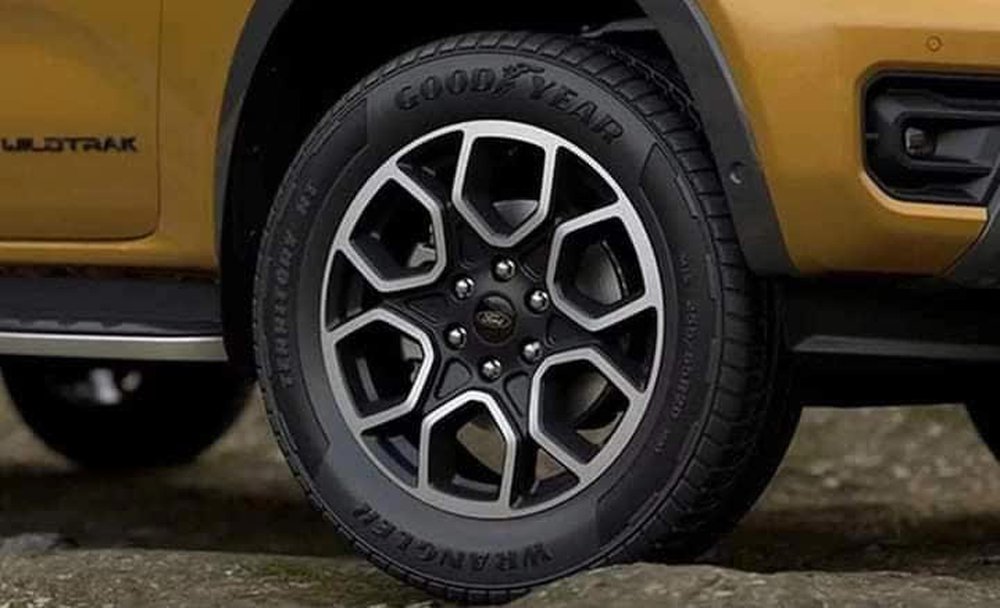 Lộ trang bị Ford Everest Wildtrak sắp bán ở Việt Nam: Gần full option, giá sẽ chát, ai chờ cọc có thể tham khảo - Ảnh 3.