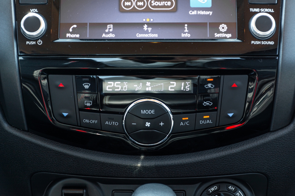 Nissan Navara giảm sâu chưa từng thấy: Giá thấp nhất chỉ còn 634 triệu đồng, gồng mình đấu Ford Ranger - Ảnh 15. Nissan Navara giảm sâu chưa từng thấy: Giá thấp nhất chỉ còn 634 triệu đồng, gồng mình đấu Ford Ranger - Ảnh 15.
