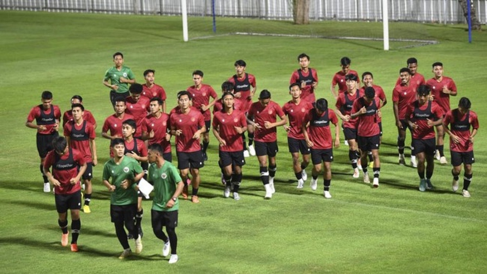 U22 Indonesia chạy show giao hữu, quyết giành HCV SEA Games 32 - Ảnh 1.