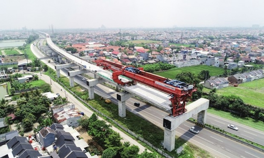 Indonesia đàm phán với Trung Quốc về vốn vay mới cho dự án đường sắt cao tốc - Ảnh 1.