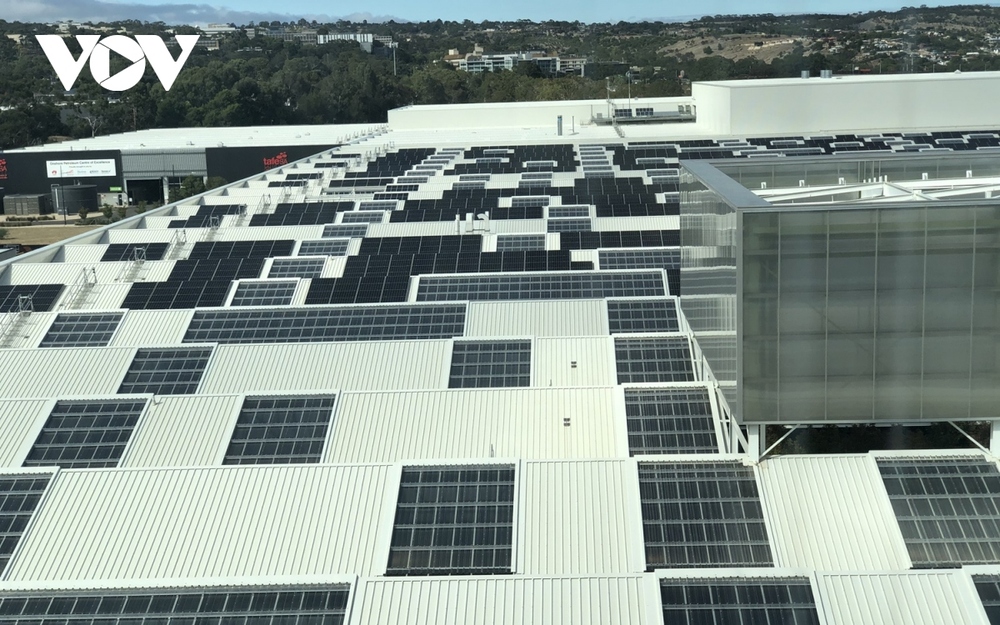 Năng lượng mặt trời, điện gió phát triển mạnh tại Australia - Ảnh 1.