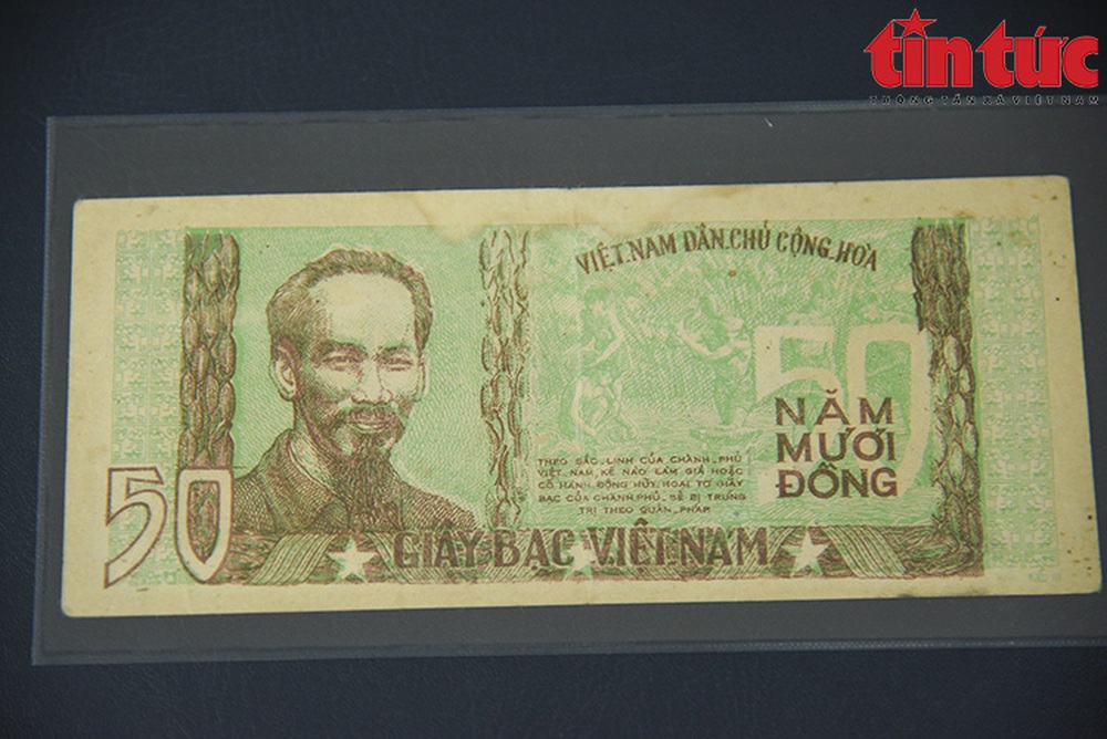 Bộ sưu tập tiền cổ cực độc, có tờ được định giá 300 triệu đồng - Ảnh 4.