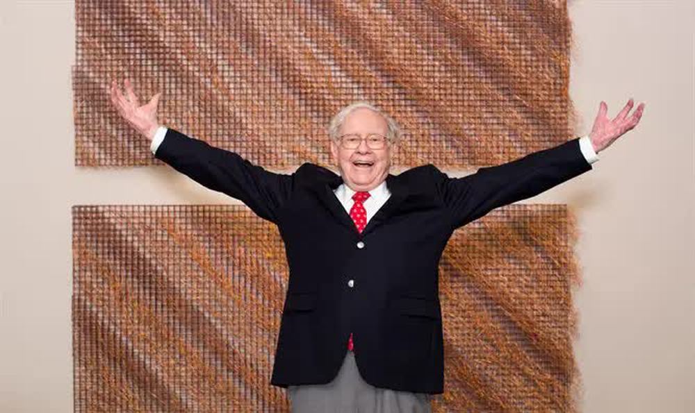 Uống 5 lon Coca mỗi ngày, nghiện đồ ăn nhanh, vì sao Buffett vẫn trông khoẻ mạnh ở tuổi 92? - Ảnh 2.