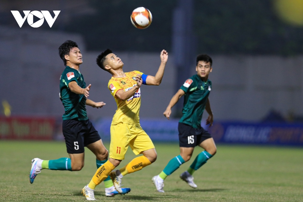 TRỰC TIẾP V-League 2023: Bình Định 0-0 Hà Nội FC, Thanh Hoá 0-0 TP.HCM - Ảnh 1.