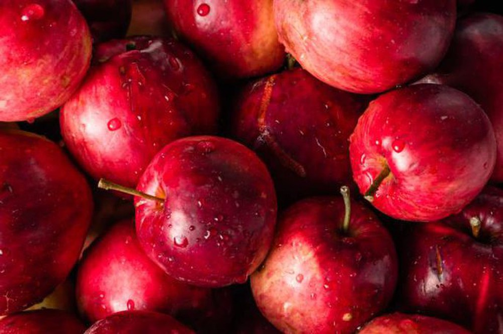 Thay đổi bất ngờ nếu bạn ăn mỗi ngày 1 quả táo - Ảnh 1.