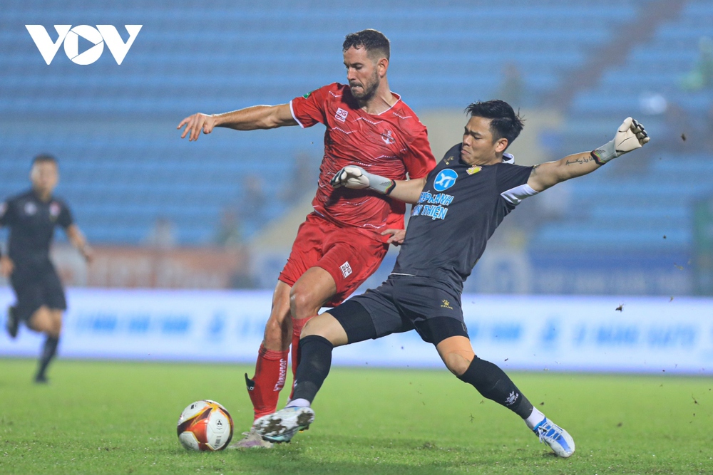 TRỰC TIẾP Nam Định 1 - 1 Hải Phòng FC: Rượt đuổi tỷ số kịch tính - Ảnh 1.