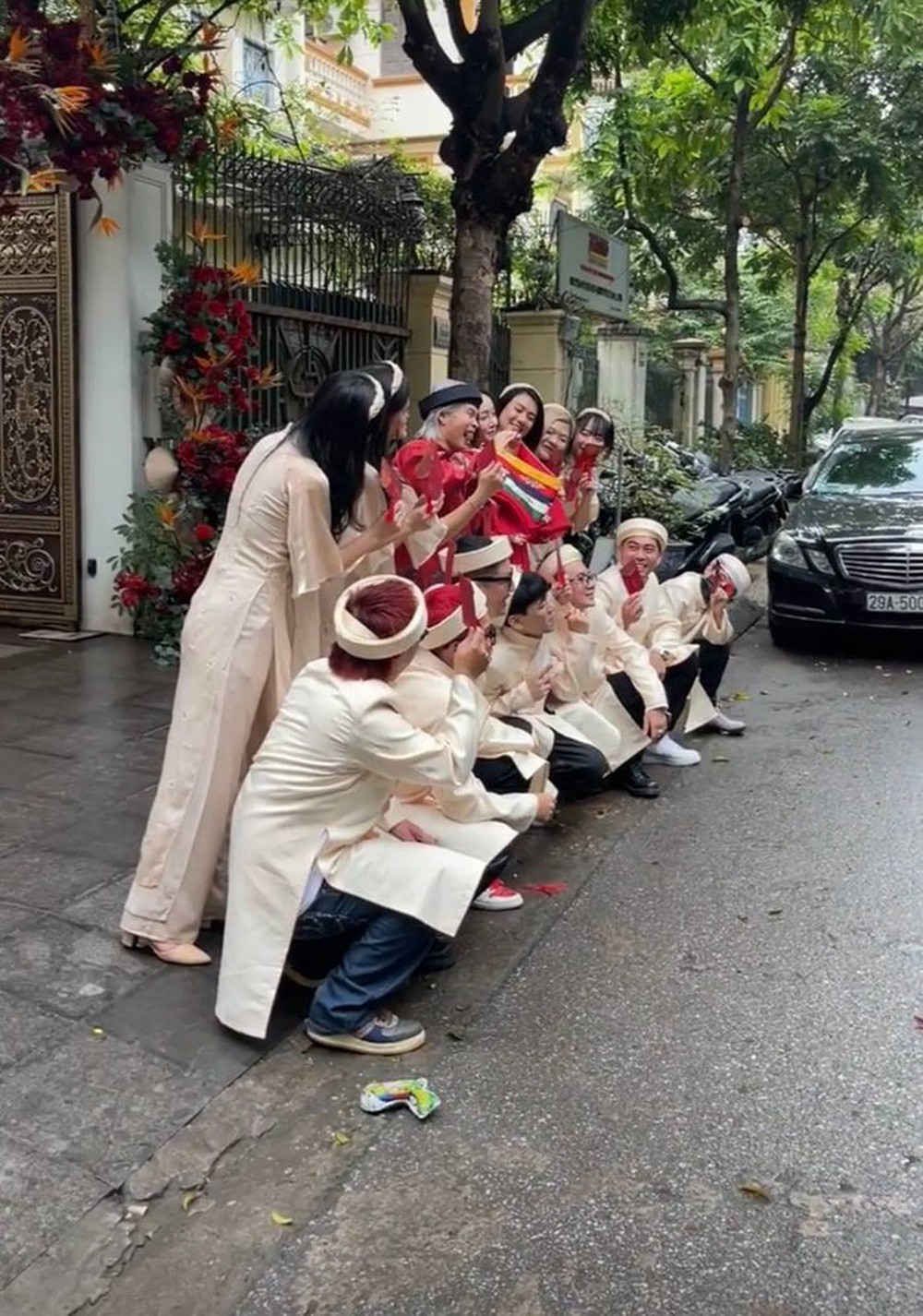 Qu&aacute;n qu&acirc;n Rap Việt bất ngờ cưới vợ sau thời gian mất t&iacute;ch - Ảnh 2.