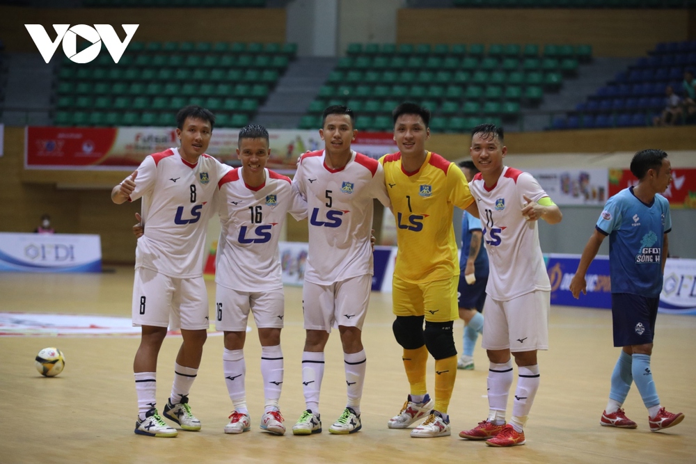 Bóng đá Indonesia nối dài duyên nợ với bóng đá Việt Nam - Ảnh 1.